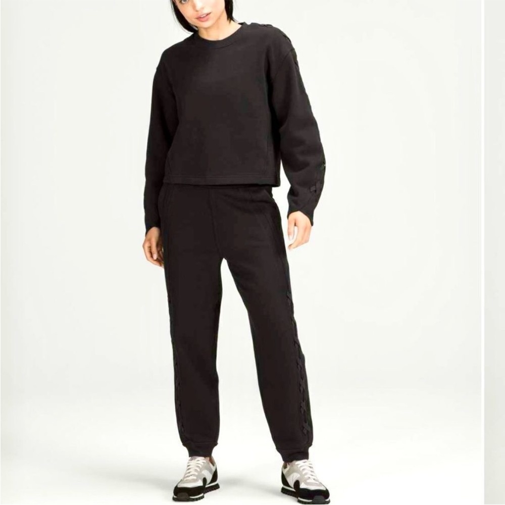 Lululemon Braided Detail Pullover & Jogger Set Black Size 6